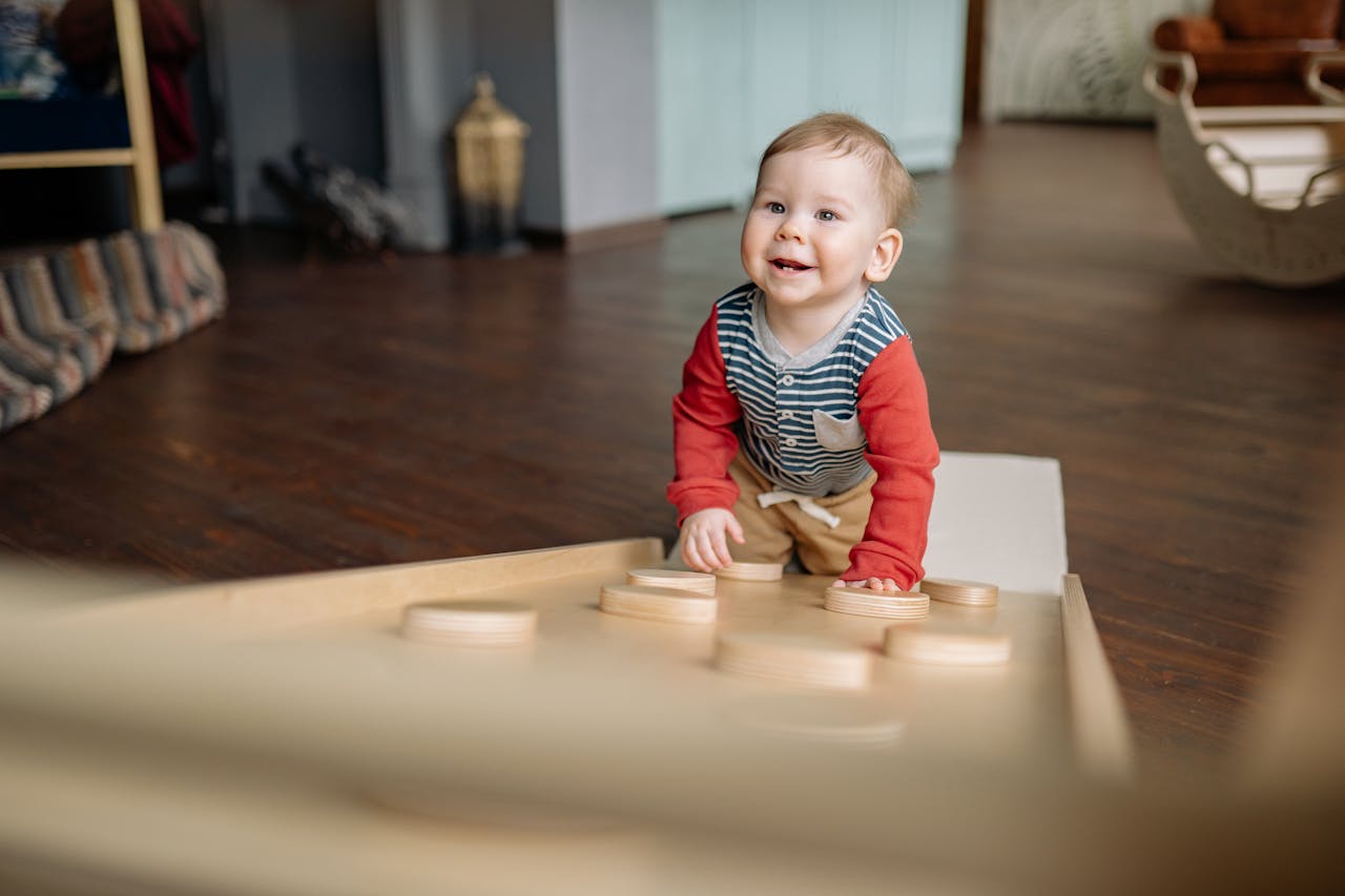 Learn the 7 essential signs of a properly healed frenectomy in babies, including feeding improvements, sleep quality, and recovery timeline. Expert guidance from Children's Dentistry of Knoxville on monitoring your baby's healing process.